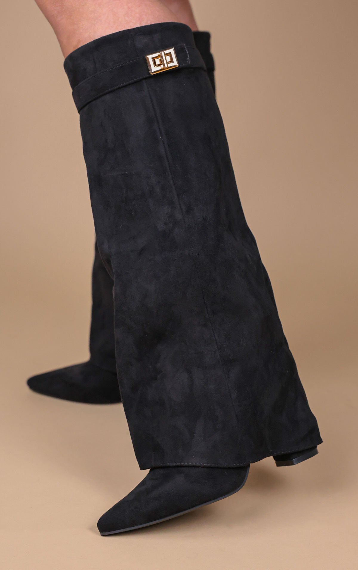 Elyara ⎸ Wildlederstiefel