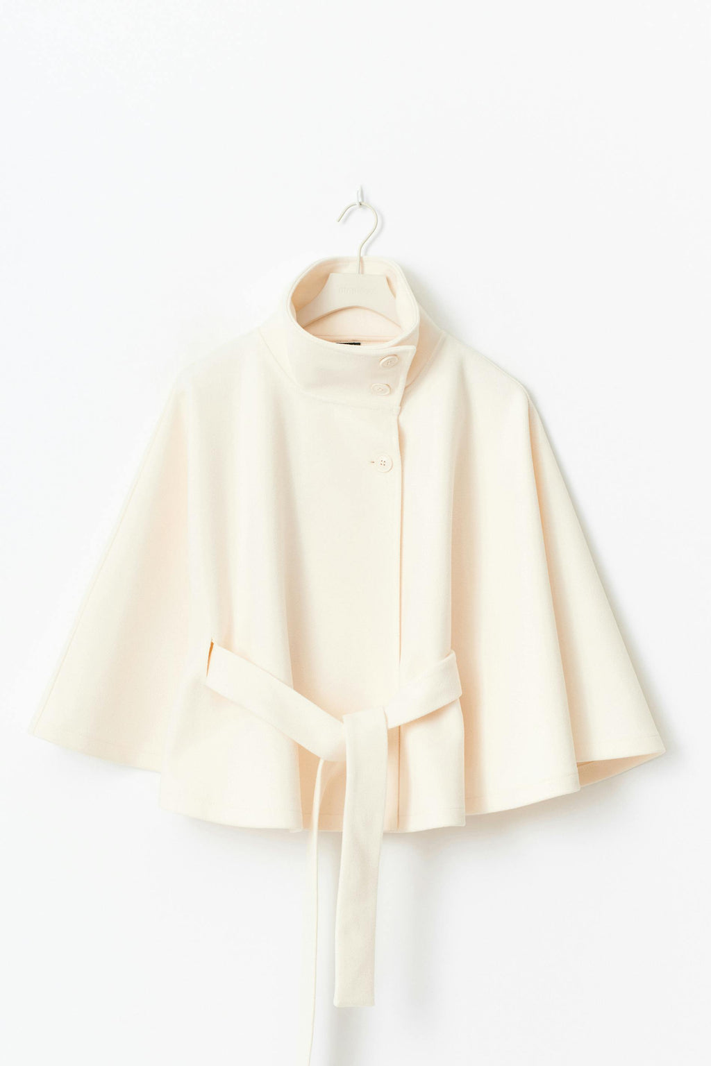 Elyara ⎹ Alma Mantel