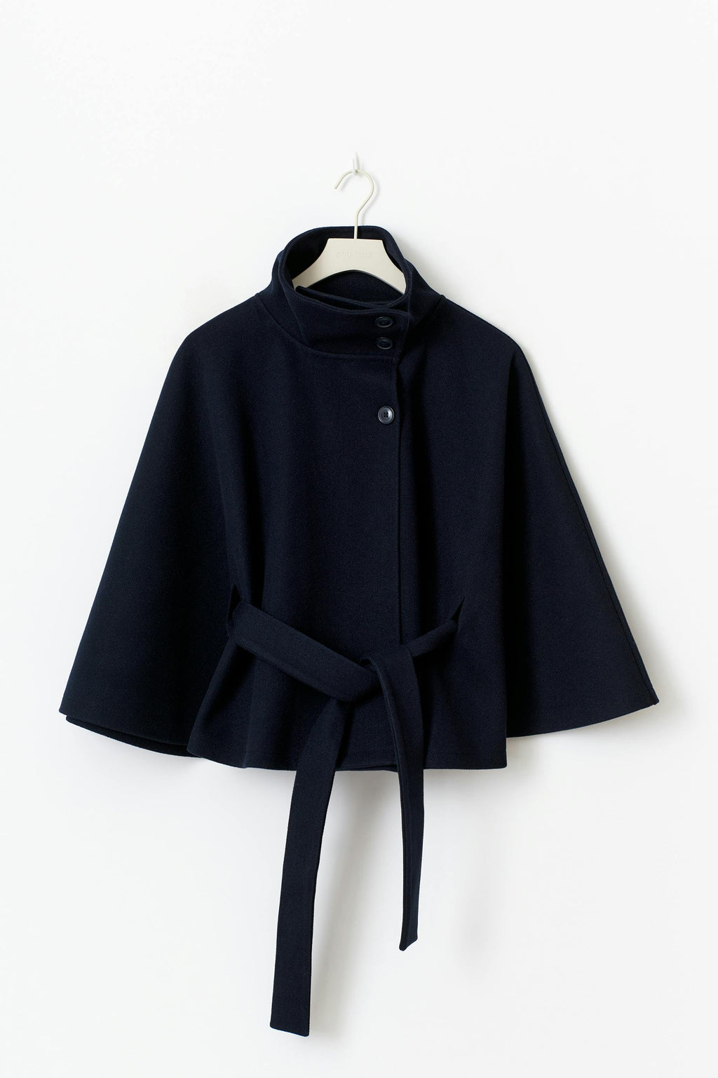 Elyara ⎹ Alma Mantel