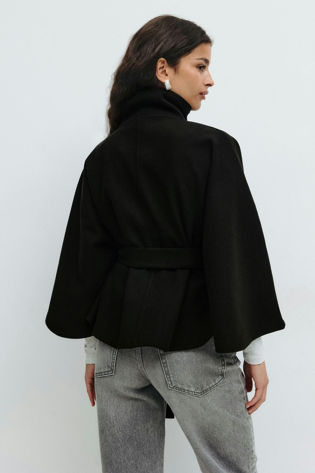 Elyara ⎹ Alma Mantel