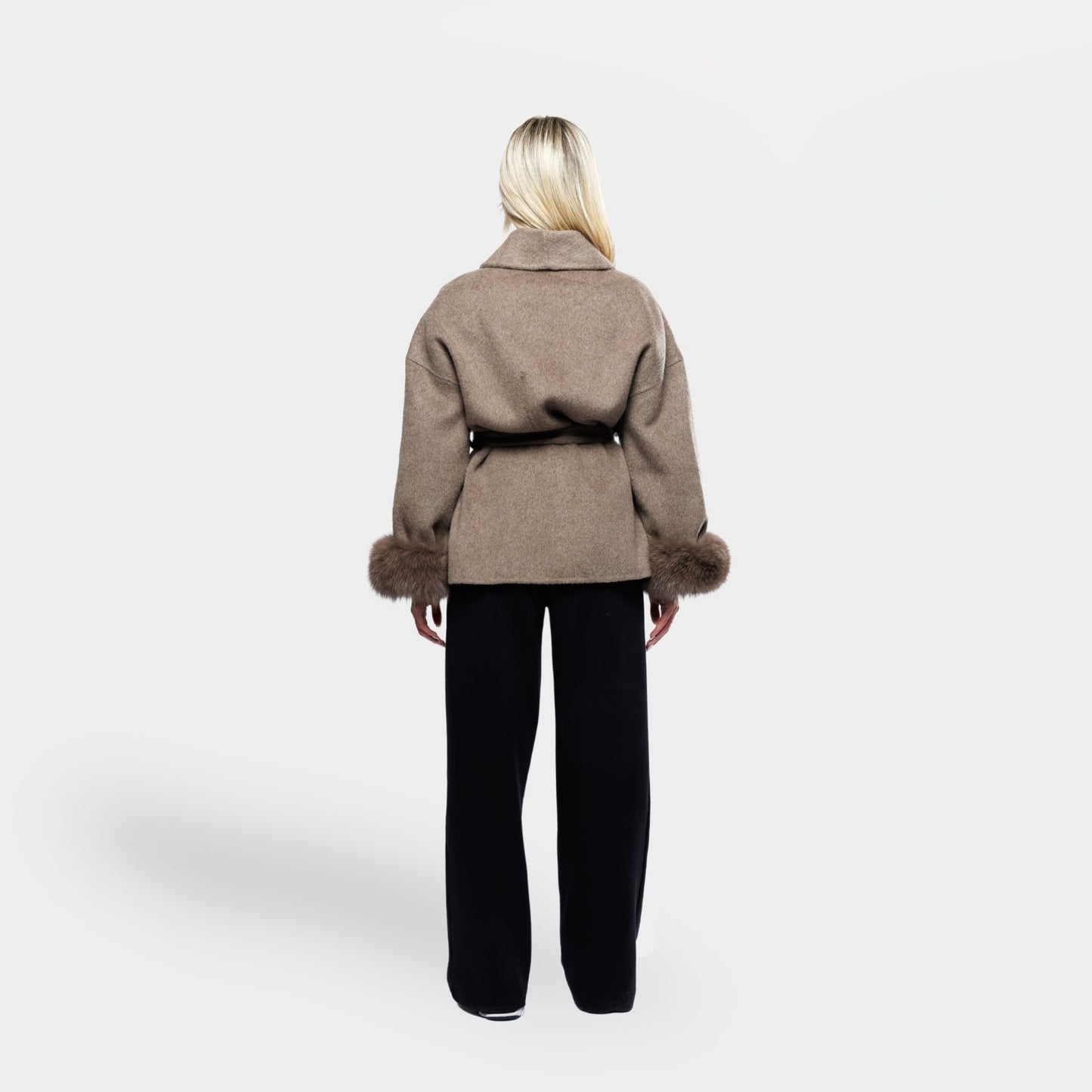 Elyara ⎸ Jeanne