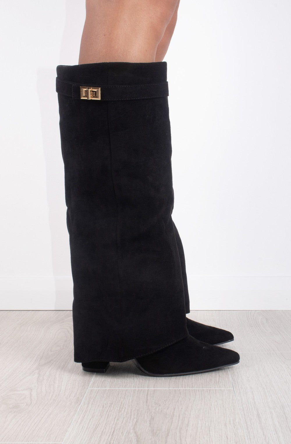 Elyara ⎸ Wildlederstiefel