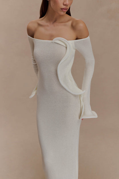 ELYARA - Long knit dress