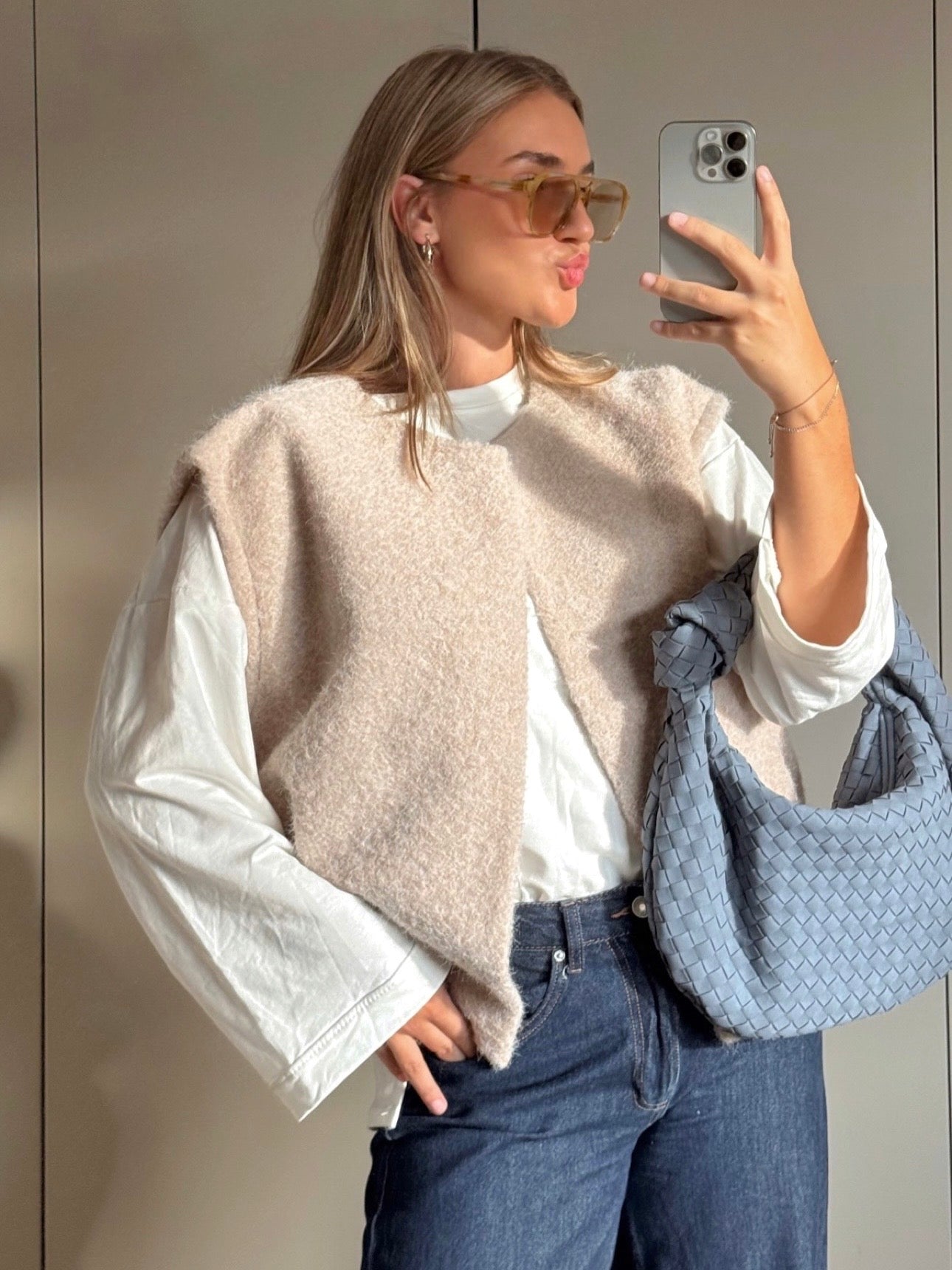 ELYARA - Sleeveless Jacket