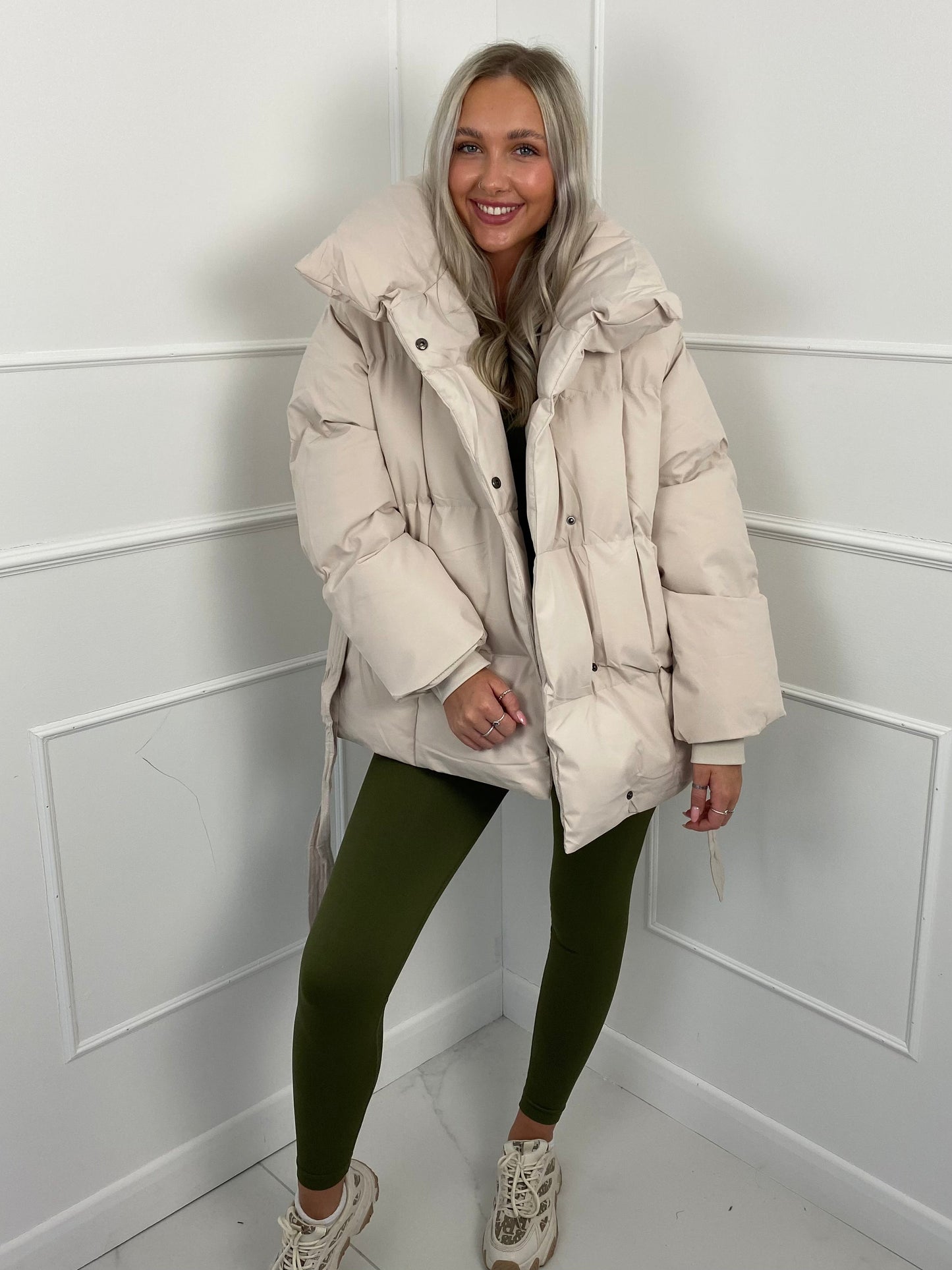 Elyara ⎹ Emma Puffer