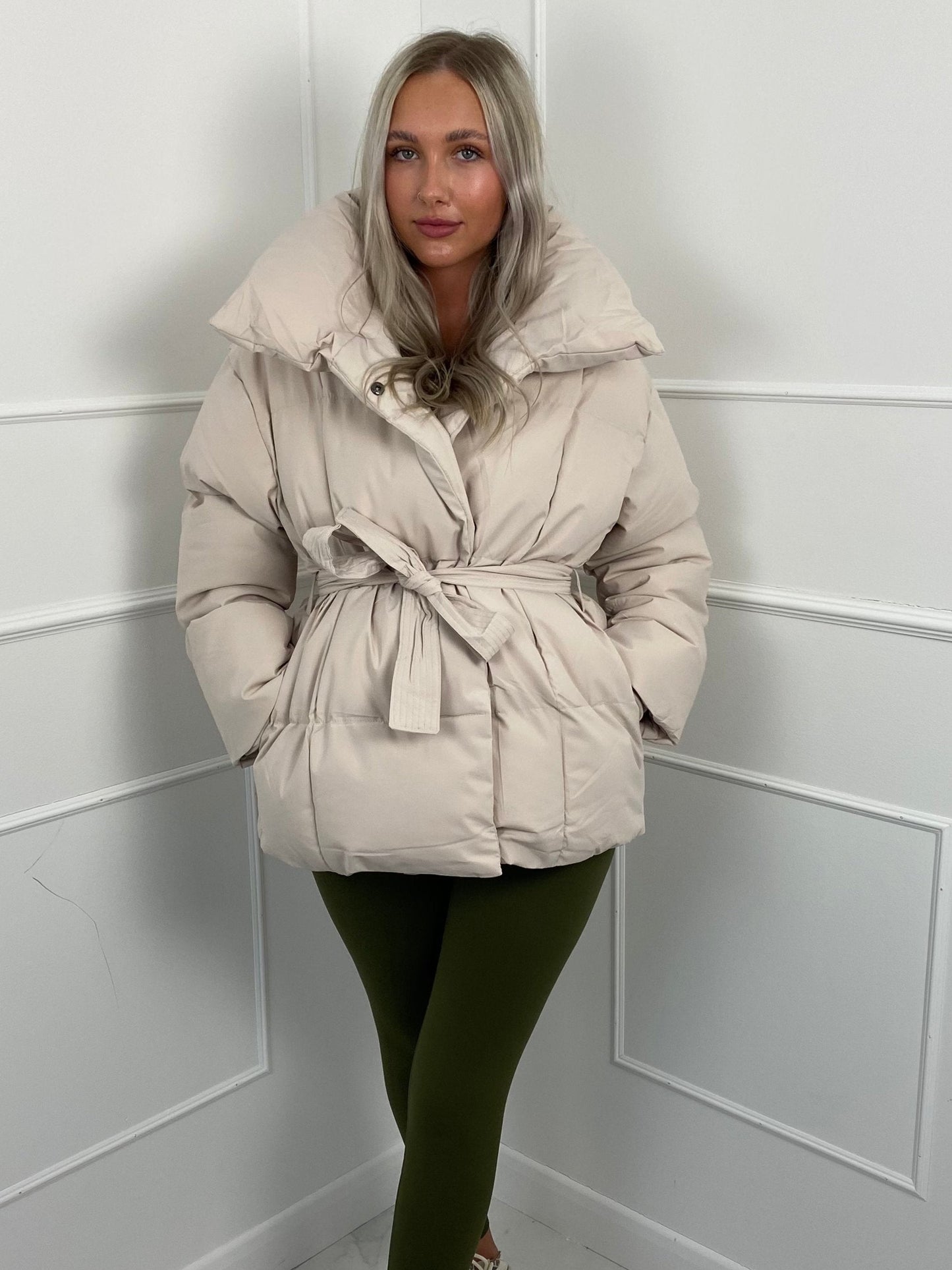 Elyara ⎹ Emma Puffer