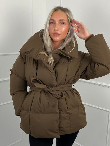 Elyara ⎹ Emma Puffer