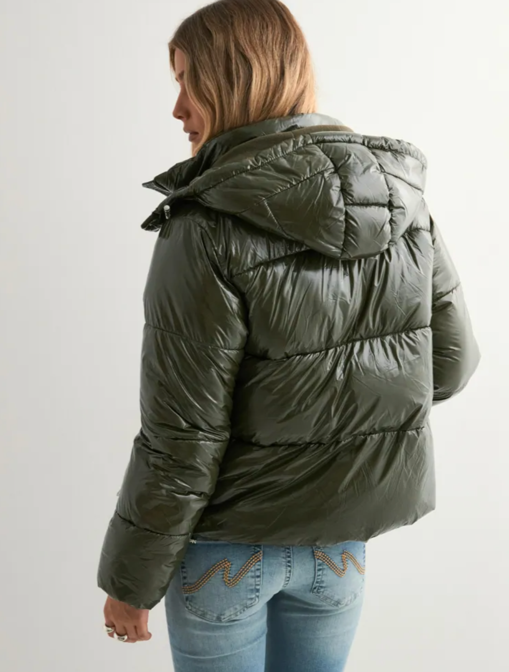 Elyara ⎹ Lumina Puffer
