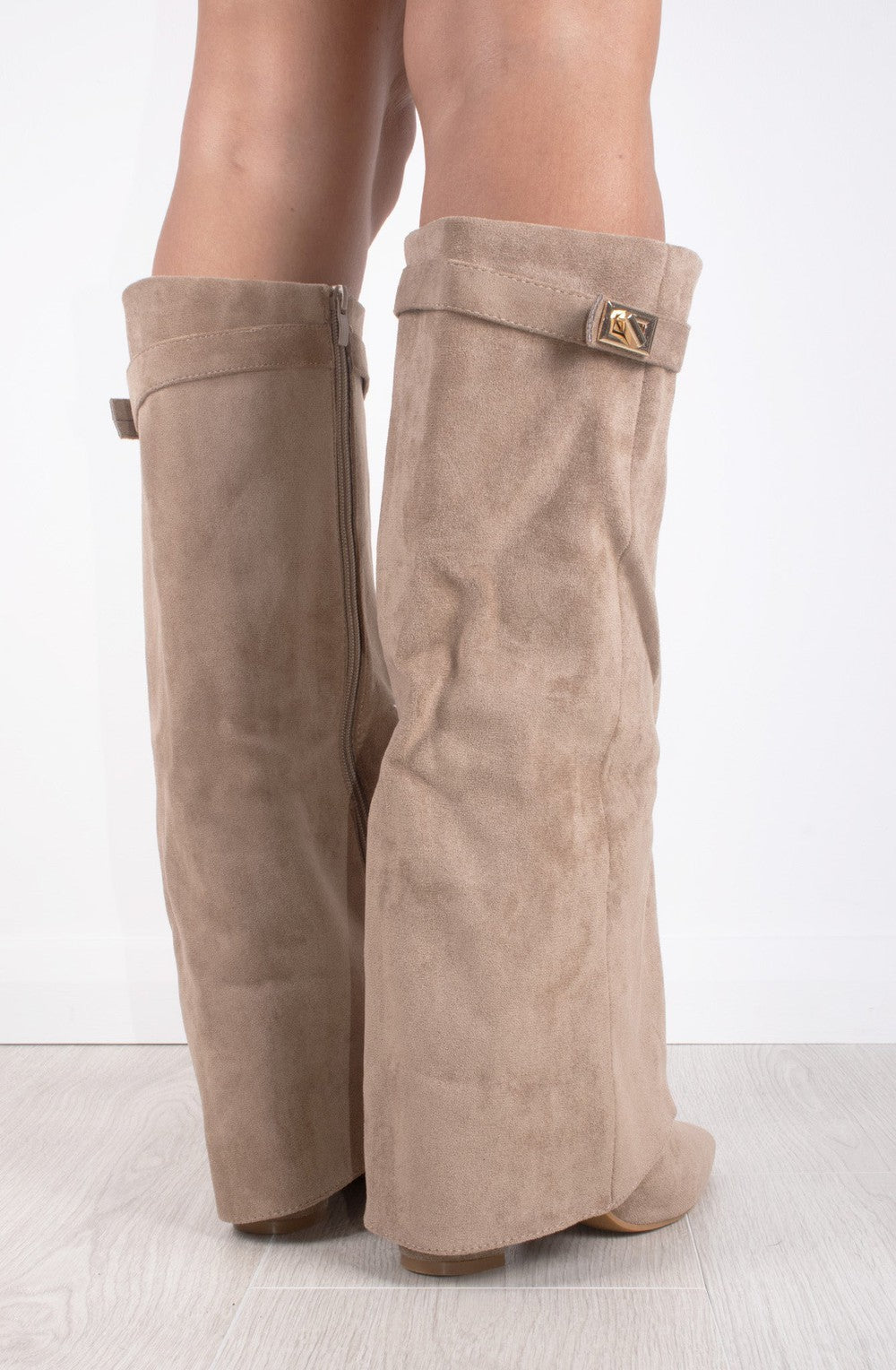 Elyara ⎸ Wildlederstiefel
